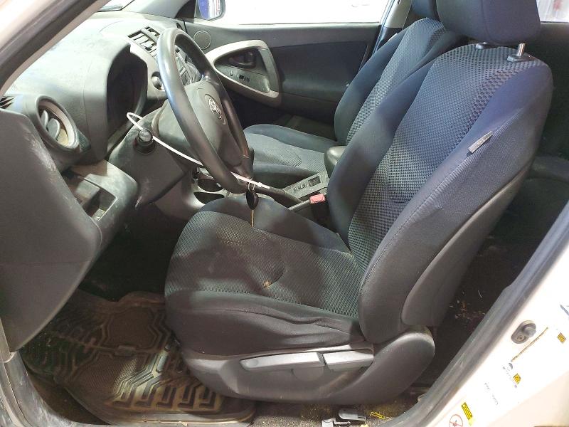 Снимка 7 от търг – 2006 TOYOTA RAV4 с VIN JTMBD32V665013516