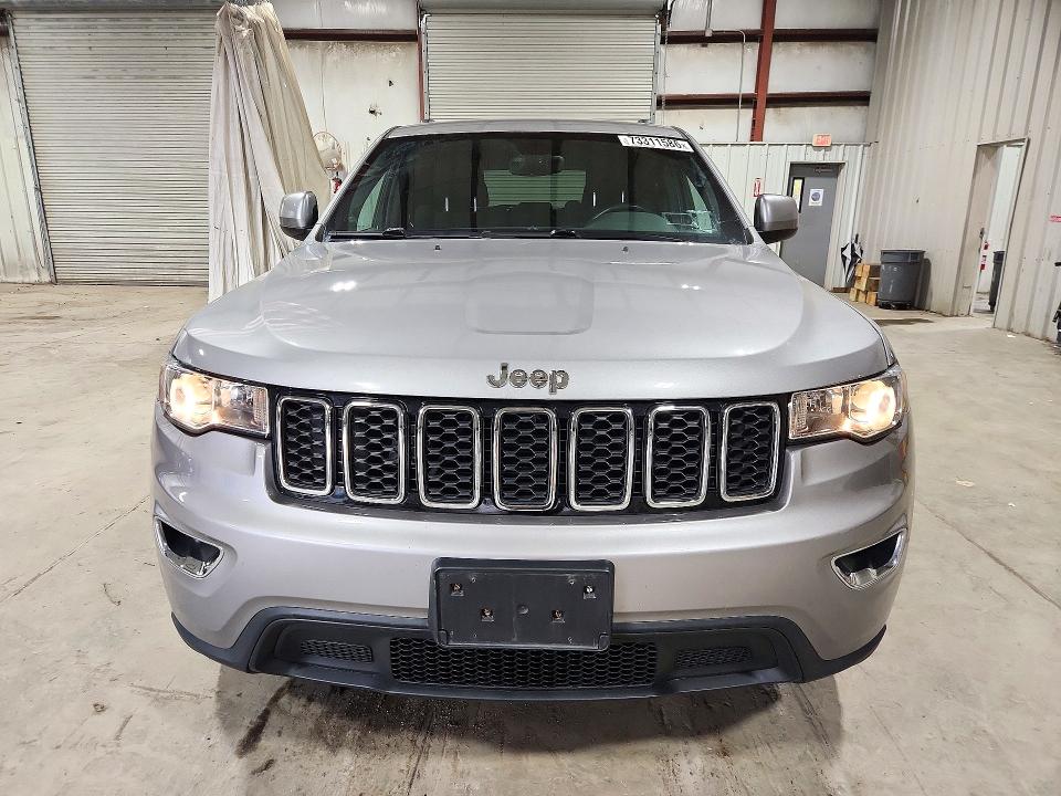 Снимка 5 от търг – 2017 JEEP GRAND CHEROKEE с VIN 1C4RJFAG8HC841948