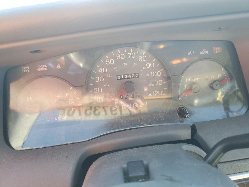 Снимка 9 от търг – 2003 MERCURY GRAND MARQUIS с VIN 2MEFM75W03X607007