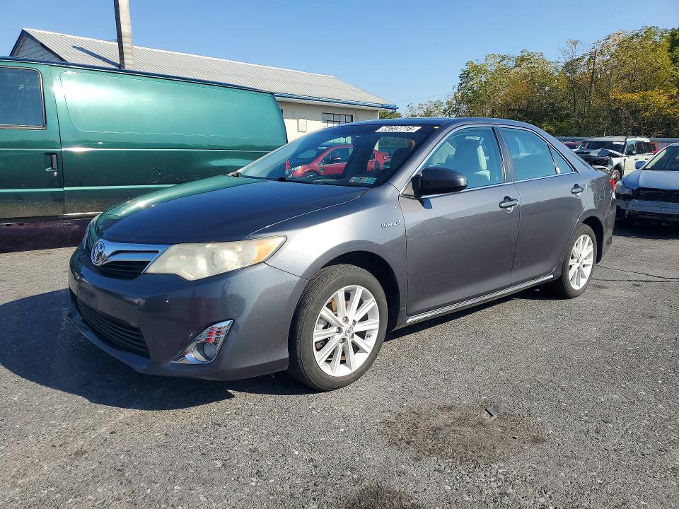 TOYOTA CAMRY HYBRID 2012 с VIN 4T1BD1FK1CU059756 - Снимка от търг