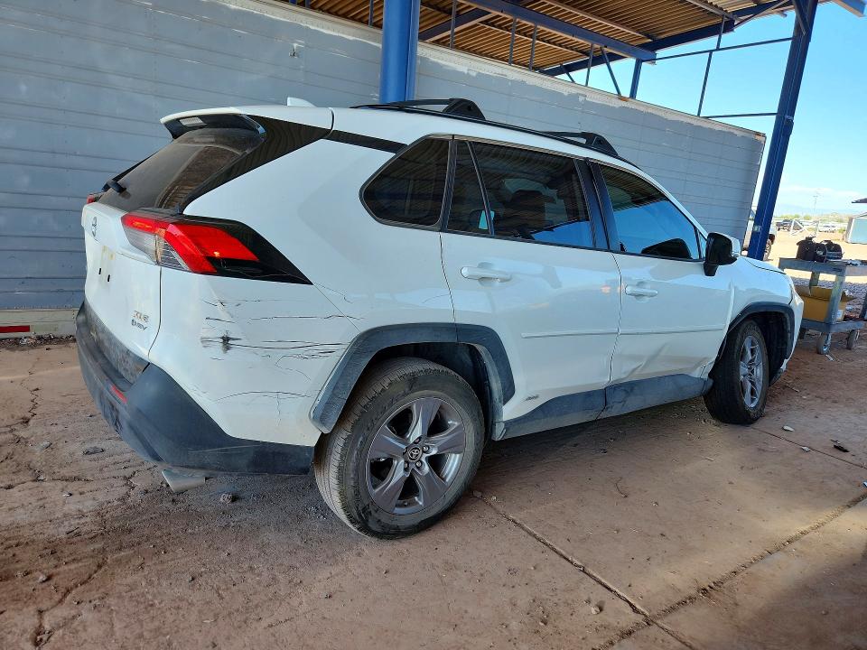 Снимка 3 от търг – 2025 TOYOTA RAV4 HYBRID с VIN JTMRWRFV3SD351235