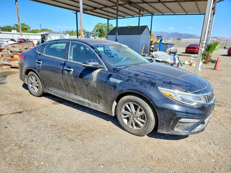 Photo 4 from auction – 2019 KIA OPTIMA with VIN 5XXGT4L39KG333382