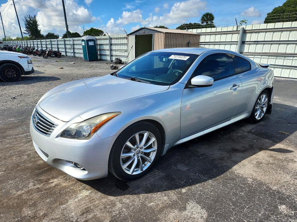 2013 INFINITI G37 COUPE - Търг №71076426