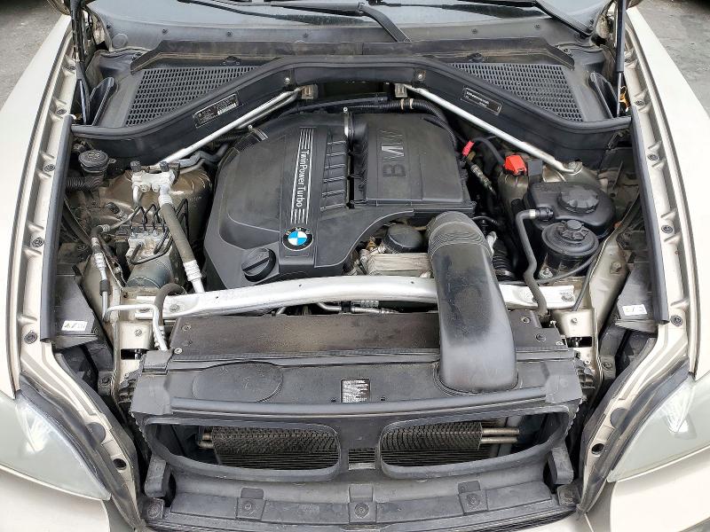 Снимка 12 от търг – 2012 BMW X5 с VIN 5UXZV4C5XCL754130