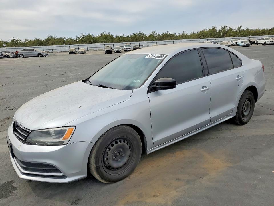 VOLKSWAGEN JETTA 2016 with VIN 3VW267AJ5GM363647 - Photo from auction