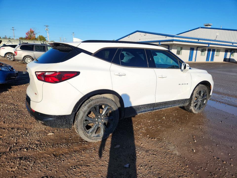 Photo 3 from auction – 2019 CHEVROLET BLAZER with VIN 3GNKBJRS6KS682933