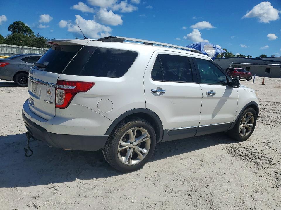 Снимка 3 от търг – 2014 FORD EXPLORER с VIN 1FM5K7F88EGA76503