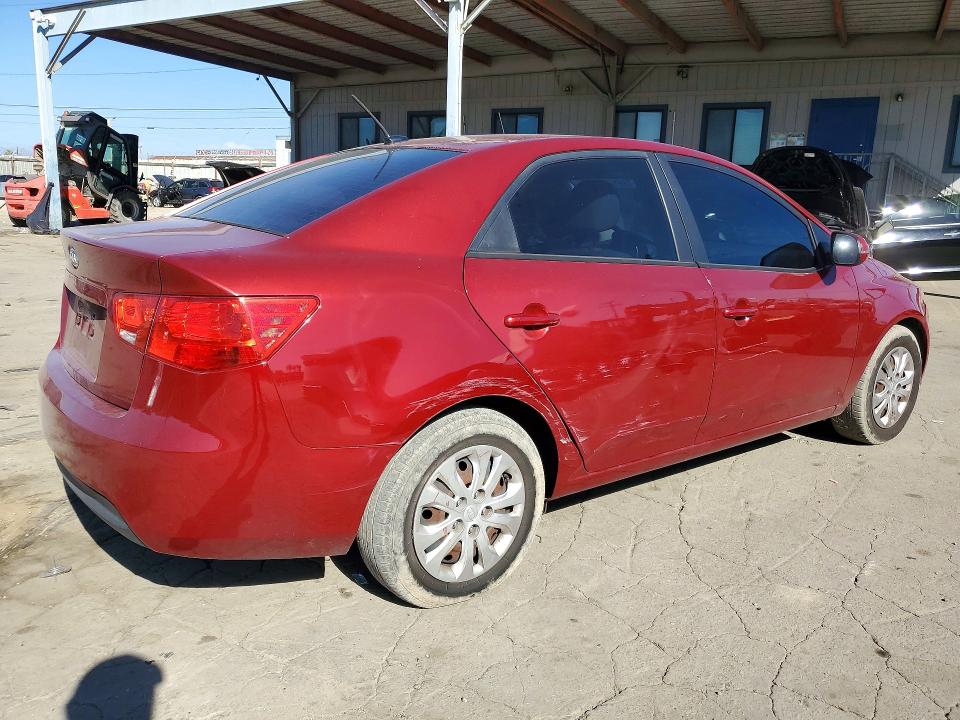 Снимка 3 от търг – 2012 KIA FORTE с VIN KNAFU4A24C5563420
