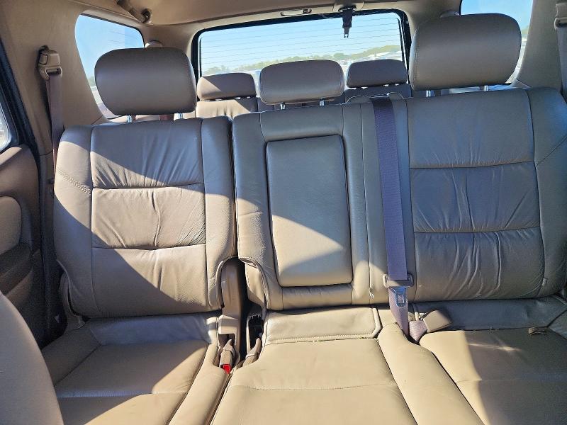 صورة رقم 10 من المزاد - 2002 TOYOTA SEQUOIA مع VIN 5TDBT48A22S119057
