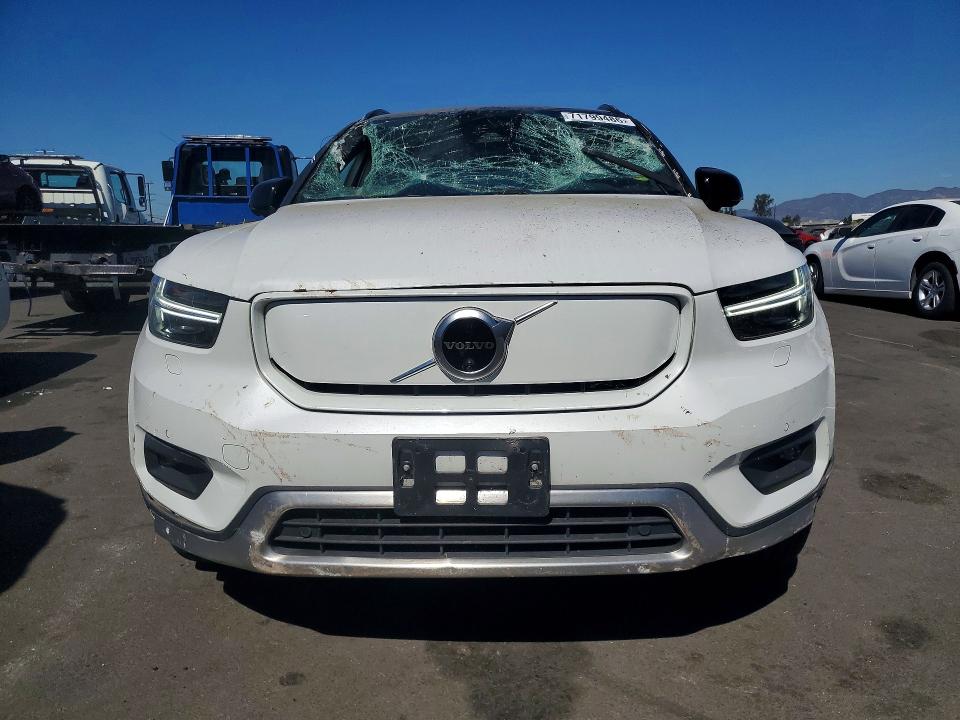 Photo 5 from auction – 2021 VOLVO XC40 with VIN YV4ED3UR1M2522387