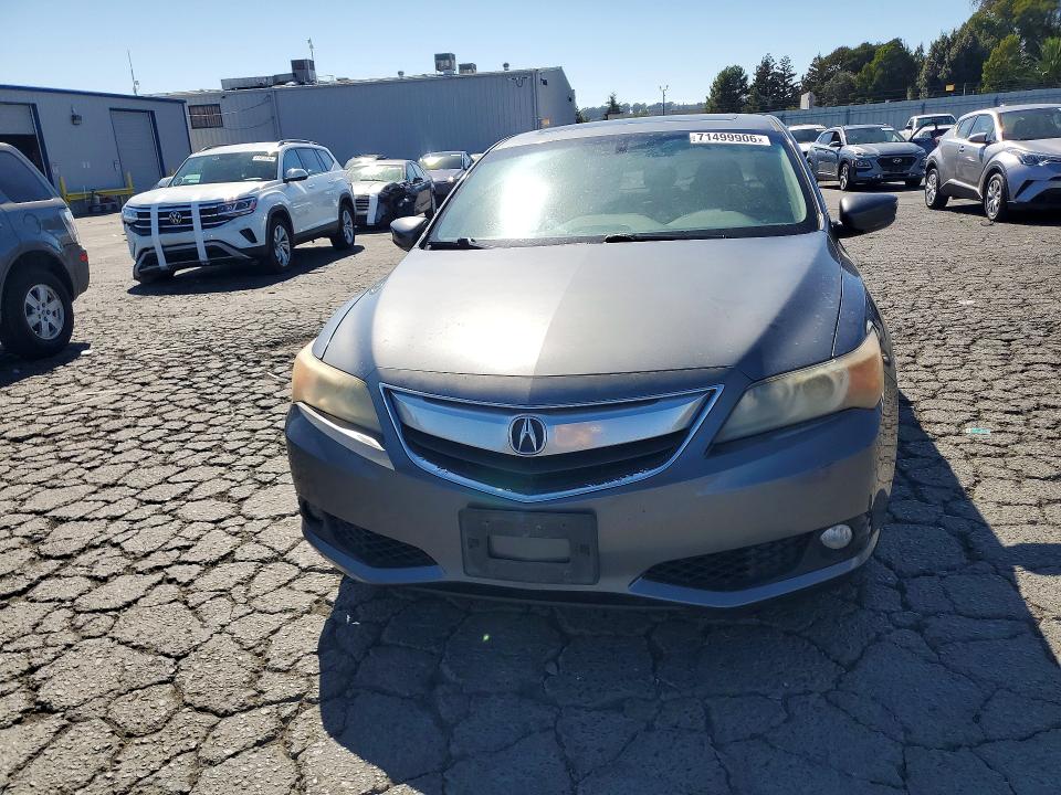 Photo 5 from auction – 2013 ACURA ILX with VIN 19VDE1F78DE003375