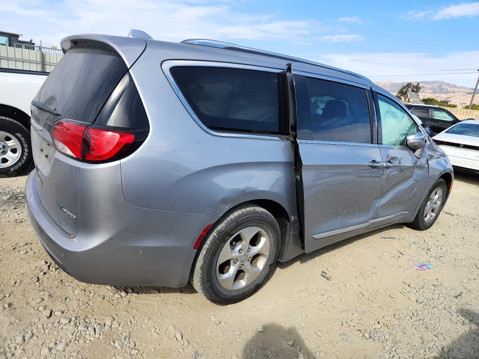 صورة رقم 3 من المزاد - 2018 CHRYSLER PACIFICA مع VIN 2C4RC1N78JR229561