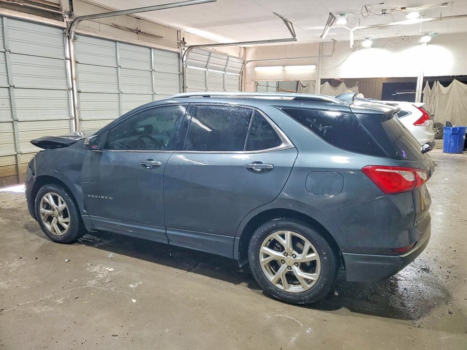 Photo 2 from auction – 2020 CHEVROLET EQUINOX with VIN 2GNAXNEVXL6159841