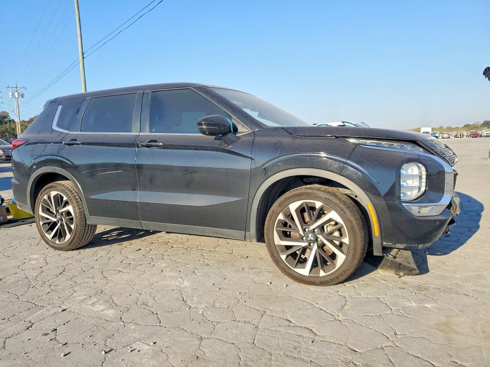 Снимка 4 от търг – 2022 MITSUBISHI OUTLANDER с VIN JA4J3UA88NZ020906