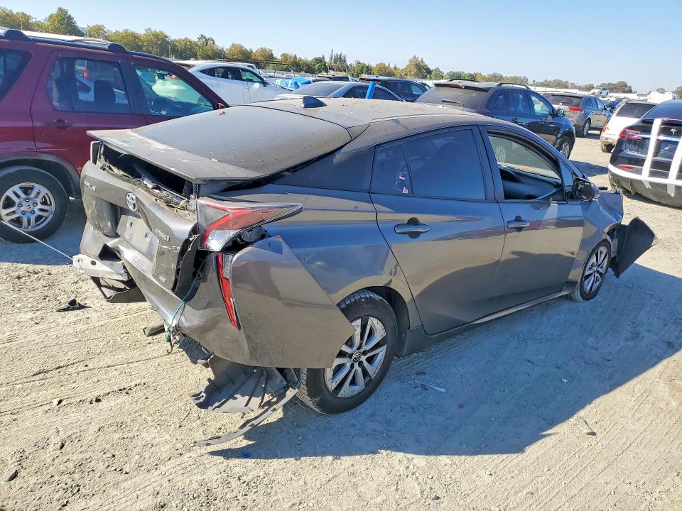 Zdjęcie 3 z aukcji – 2017 TOYOTA PRIUS z VIN JTDKARFU2H3031717