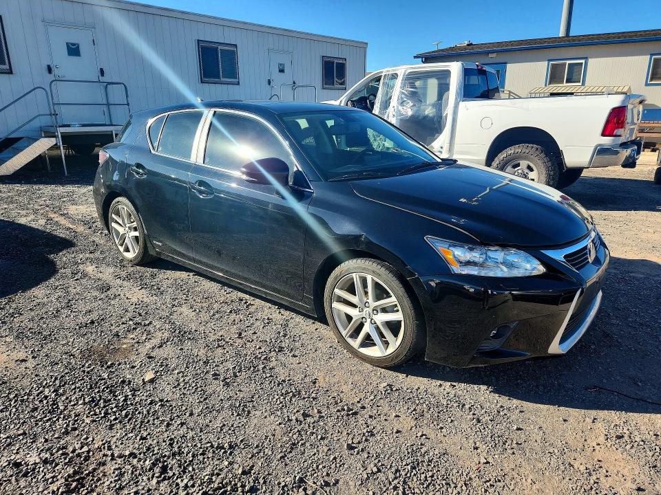 Снимка 4 от търг – 2015 LEXUS CT с VIN JTHKD5BH7F2226738