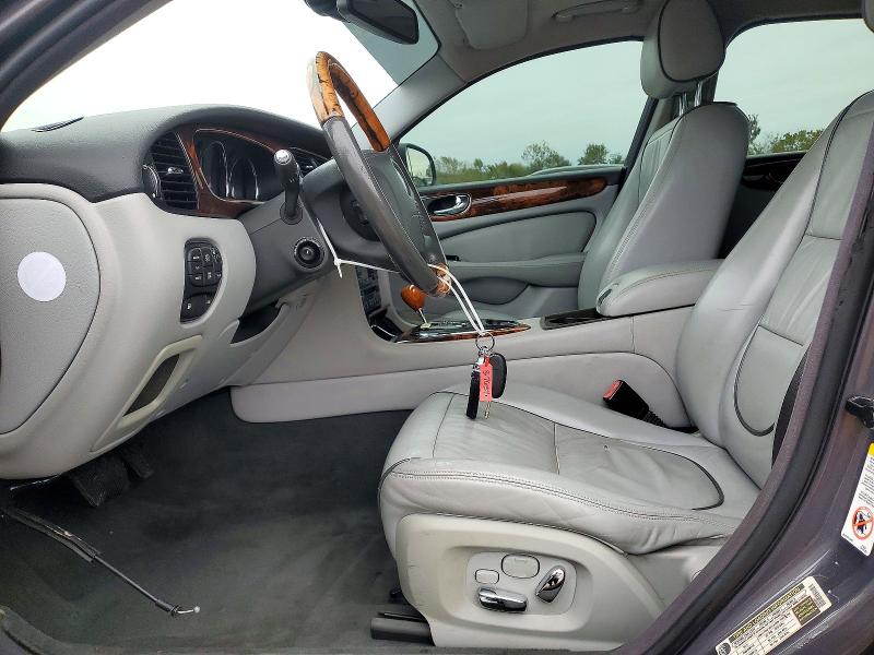 Снимка 7 от търг – 2008 JAGUAR XJ8 с VIN SAJWA79B68SH23473