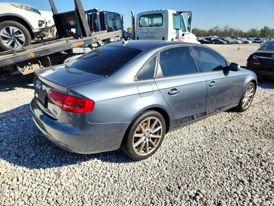 Снимка 3 от търг – 2014 AUDI A4 с VIN WAUBFAFL6EN022462