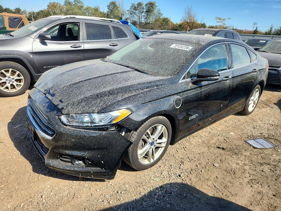 FORD FUSION 2016 con VIN 3FA6P0SU2GR286505 - Foto de la subasta