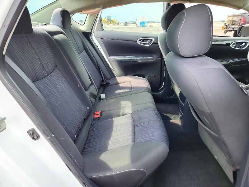 Снимка 10 от търг – 2017 NISSAN SENTRA с VIN 3N1AB7AP7HY336543