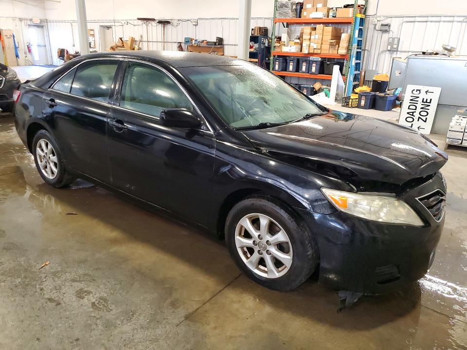 Photo 4 from auction – 2011 TOYOTA CAMRY with VIN 4T1BF3EK0BU199335