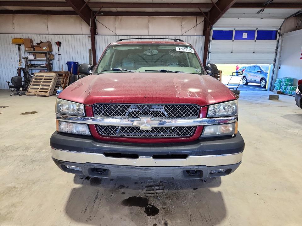 Photo 5 from auction – 2004 CHEVROLET AVALANCHE with VIN 3GNEK12T24G142419