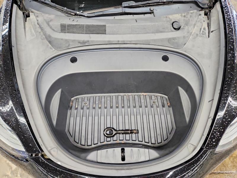 Снимка 11 от търг – 2023 TESLA MODEL 3 с VIN 5YJ3E1EA1PF438902