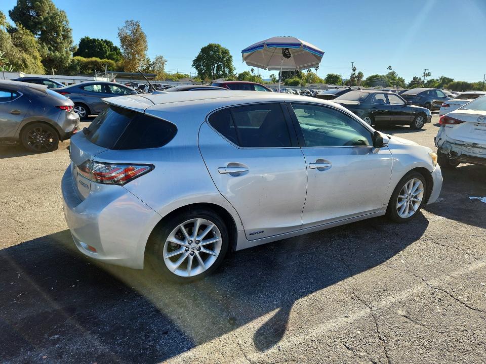 Снимка 3 от търг – 2012 LEXUS CT с VIN JTHKD5BH6C2101788