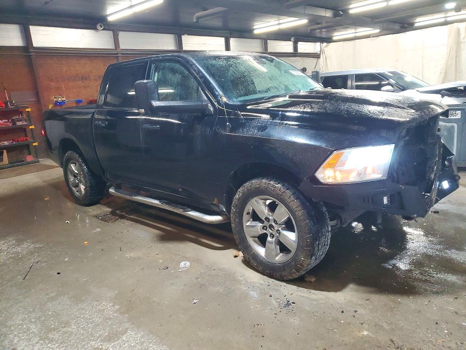 Снимка 4 от търг – 2014 RAM 1500 с VIN 1C6RR7LG1ES311762