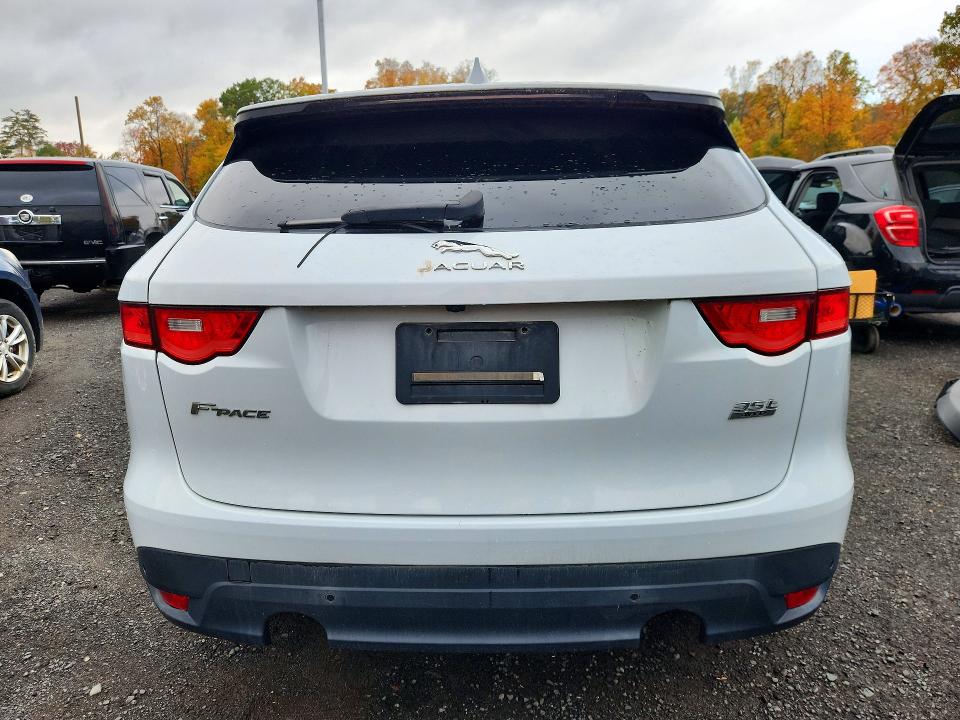 Foto 6 de la subasta – 2017 JAGUAR F-PACE con VIN SADCJ2BV5HA063961