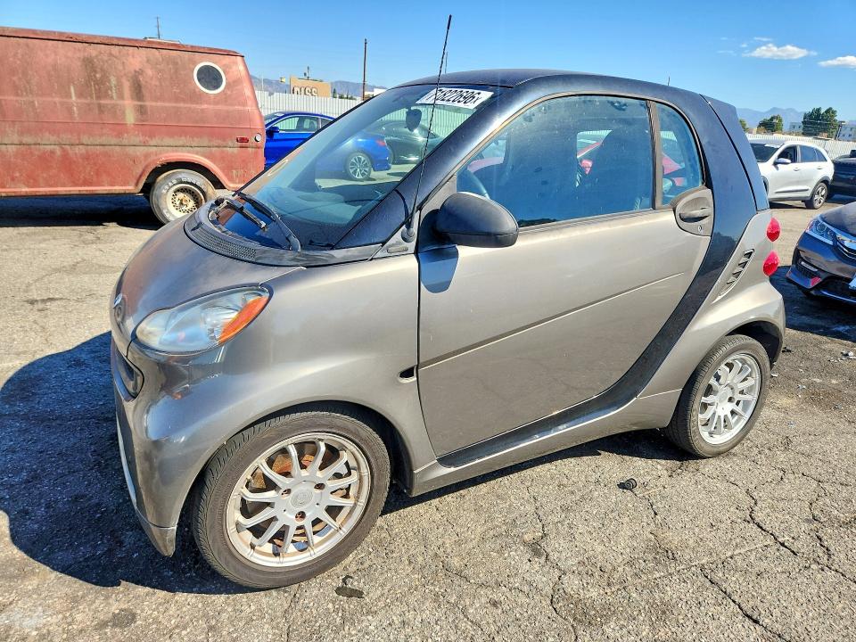 SMART FORTWO 2011 с VIN WMEEJ3BA2BK437548 - Снимка от търг
