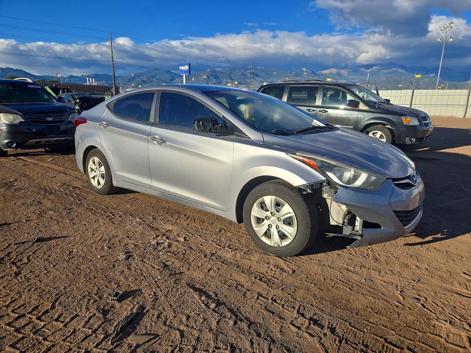 Photo 4 from auction – 2016 HYUNDAI ELANTRA with VIN 5NPDH4AE1GH711764