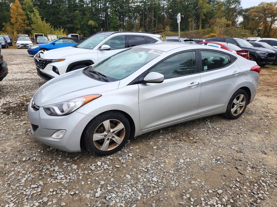 HYUNDAI ELANTRA 2013 с VIN 5NPDH4AE0DH437307 - Снимка от търг