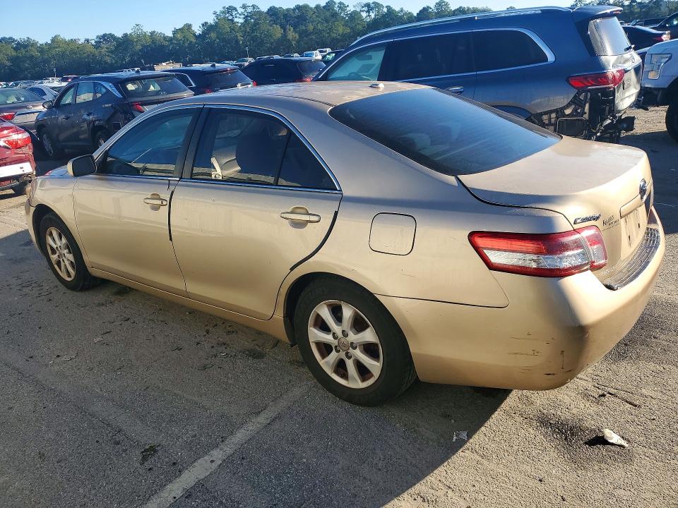 Photo 2 from auction – 2011 TOYOTA CAMRY with VIN 4T1BF3EK4BU735915