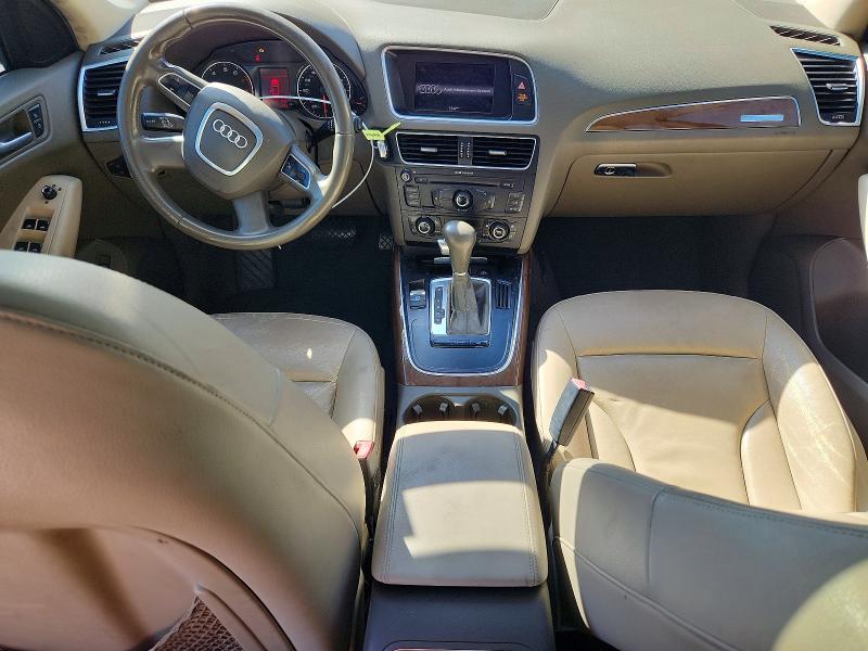 Снимка 8 от търг – 2010 AUDI Q5 с VIN WA1LKAFPXAA067499