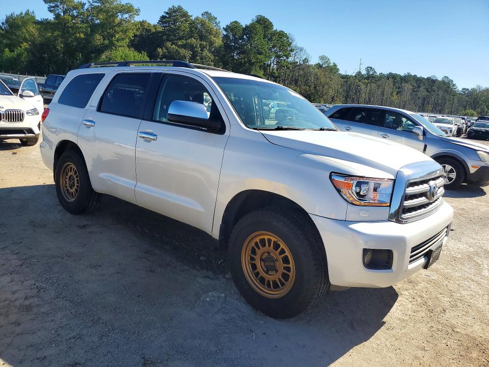 Снимка 4 от търг – 2008 TOYOTA SEQUOIA с VIN 5TDBY67A08S022463