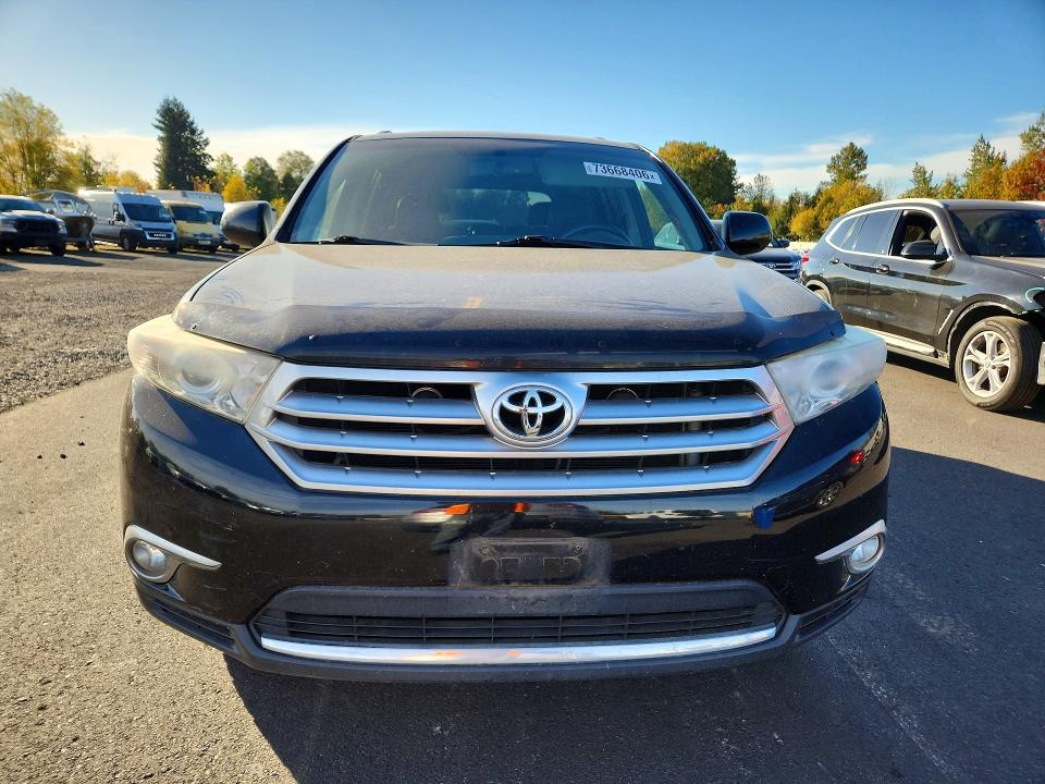 Снимка 5 от търг – 2011 TOYOTA HIGHLANDER с VIN 5TDBK3EHXBS080491