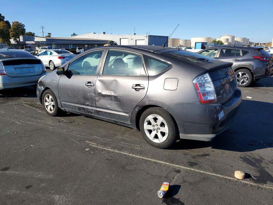 Снимка 2 от търг – 2007 TOYOTA PRIUS с VIN JTDKB20U173261888