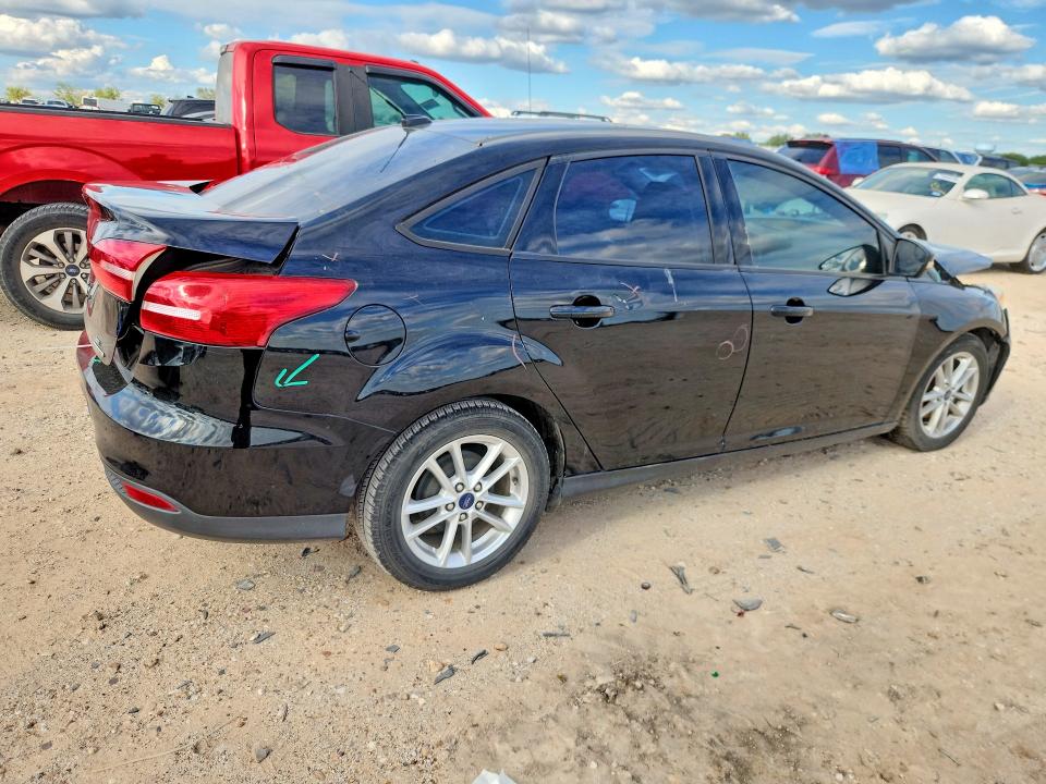 Photo 3 from auction – 2016 FORD FOCUS with VIN 1FADP3F22GL305652