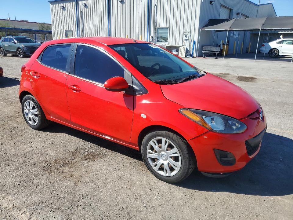 Снимка 4 от търг – 2013 MAZDA MAZDA2 с VIN JM1DE1KY8D0161620