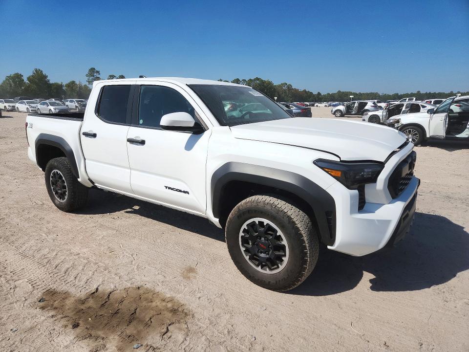 Снимка 4 от търг – 2026 TOYOTA TACOMA с VIN 3TMLB5JN9TM231642