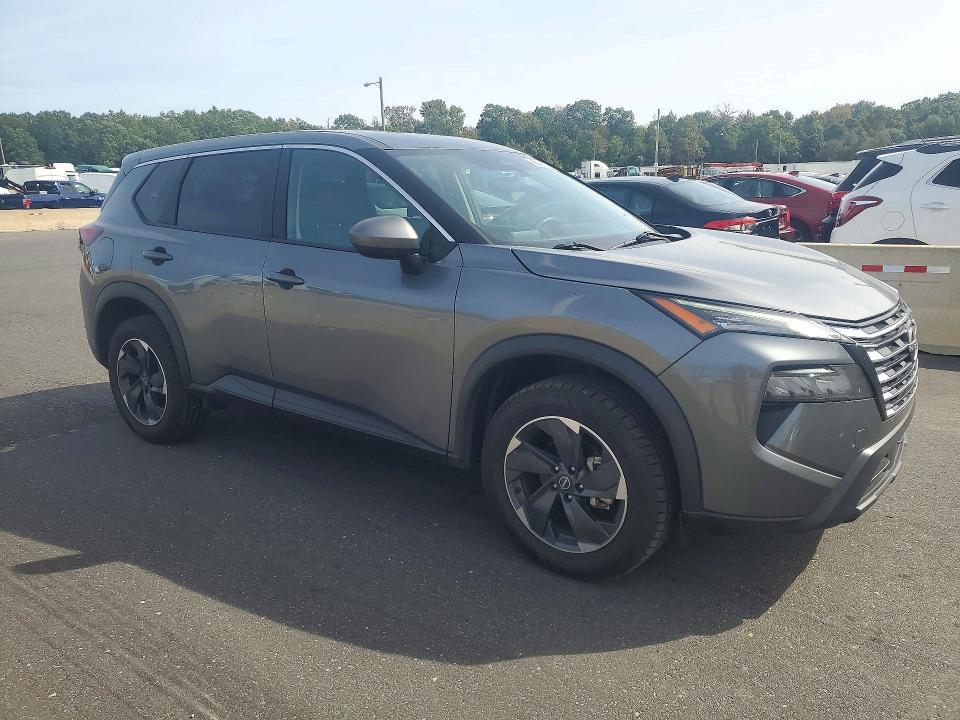 Photo 4 from auction – 2024 NISSAN ROGUE with VIN 5N1BT3BB3RC700523