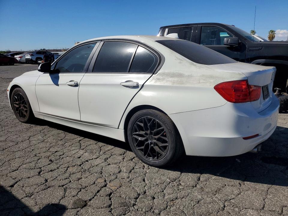 Фото 2 с аукциона – 2014 BMW 328 с VIN WBA3A5C56EP601438