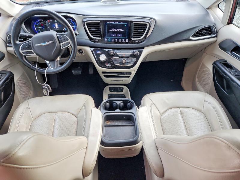 Photo 8 from auction – 2018 CHRYSLER PACIFICA with VIN 2C4RC1L73JR157669