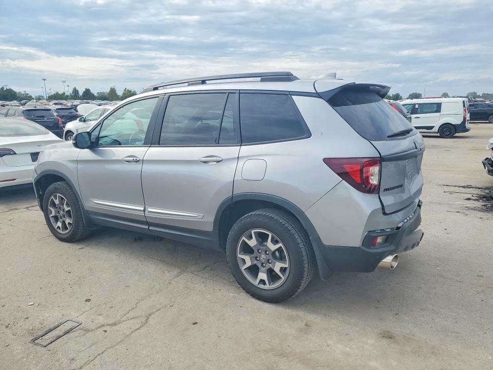 Снимка 2 от търг – 2022 HONDA PASSPORT с VIN 5FNYF8H68NB026881