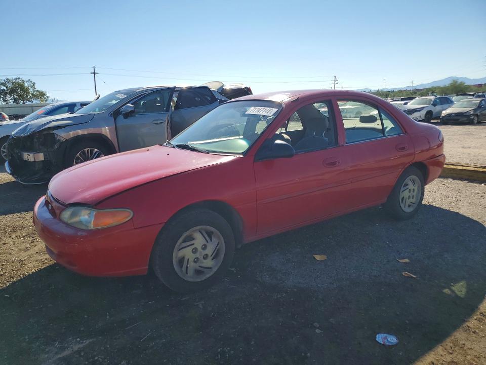 FORD ESCORT 2002 مع رقم تعريف المركبة 3FAFP13P92R108176 - صورة من المزاد