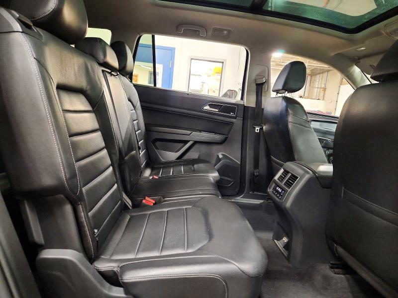 Снимка 11 от търг – 2018 VOLKSWAGEN ATLAS с VIN 1V2NR2CA8JC511062