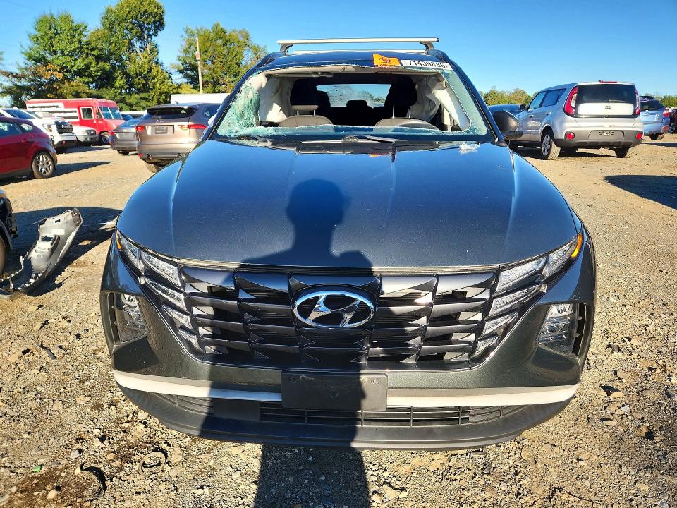Снимка 5 от търг – 2023 HYUNDAI TUCSON с VIN 5NMJBCAE8PH167503