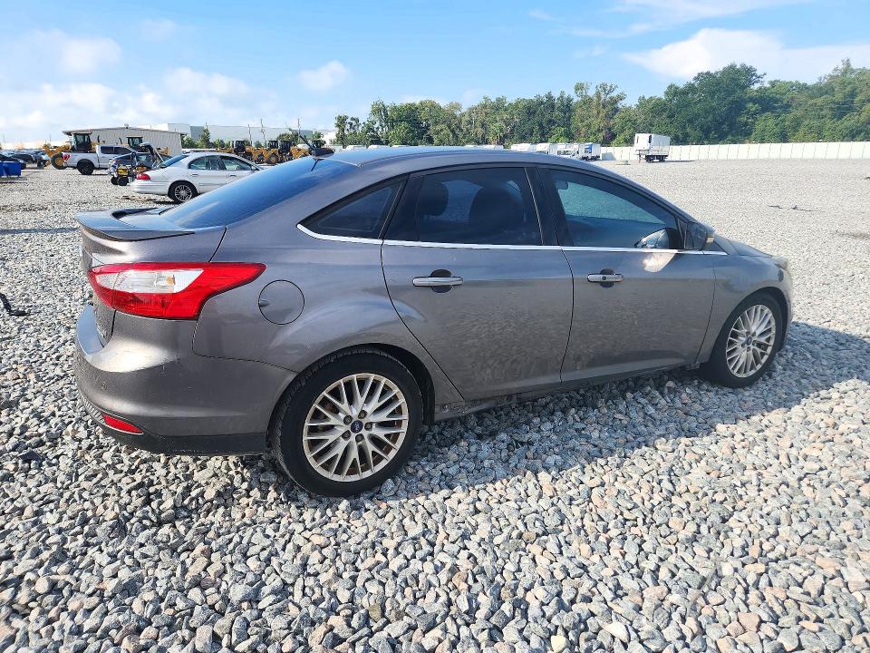صورة رقم 3 من المزاد - 2013 FORD FOCUS مع VIN 1FADP3J24DL383692
