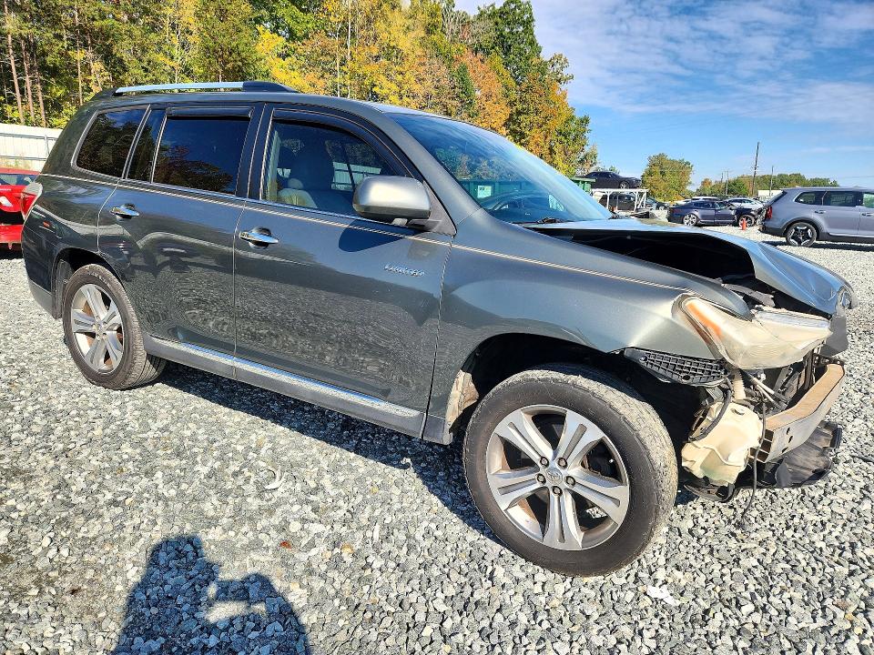 Снимка 4 от търг – 2011 TOYOTA HIGHLANDER с VIN 5TDDK3EH0BS070593
